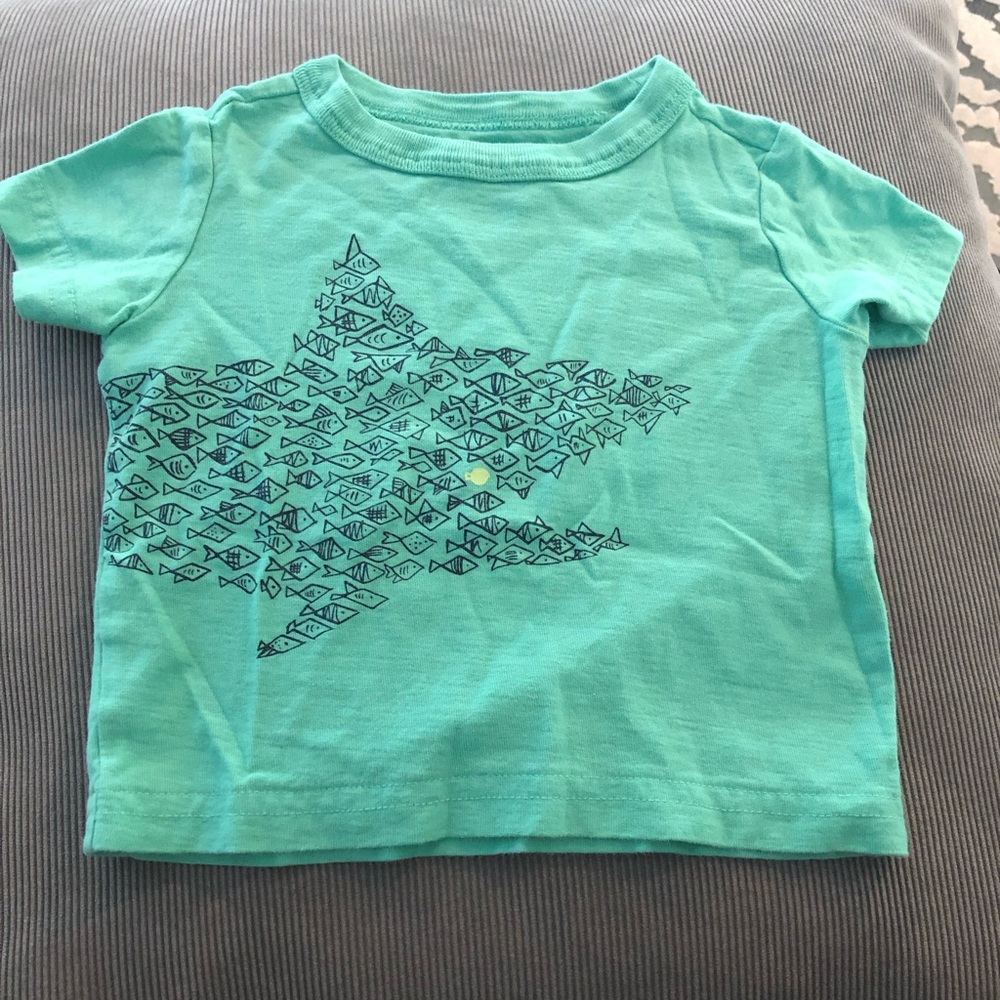 Baby Shark T-shirt (modern design) Tea